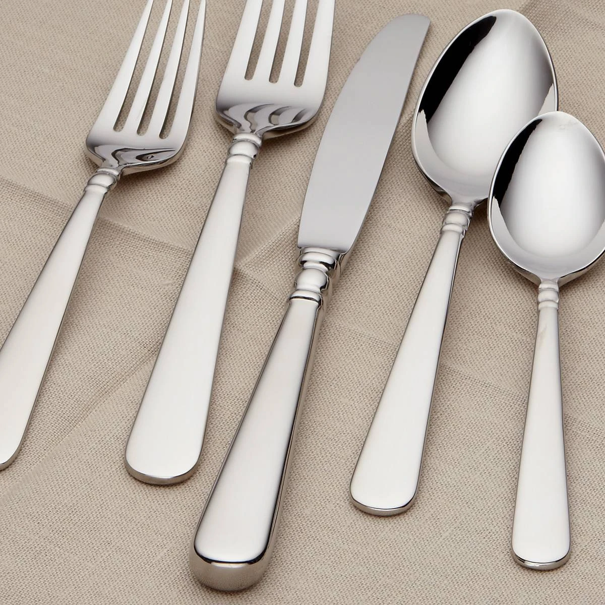 Lenox Pearl Platinum 5-Piece Place Setting 4 Lenox Pearl Platinum 5-Piece Place Setting - Image 2