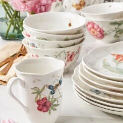 Lenox Butterfly Meadow Monarch 24-Piece Dinnerware Set -Sass Store 883090 LNP F23 FEA MACYS 3