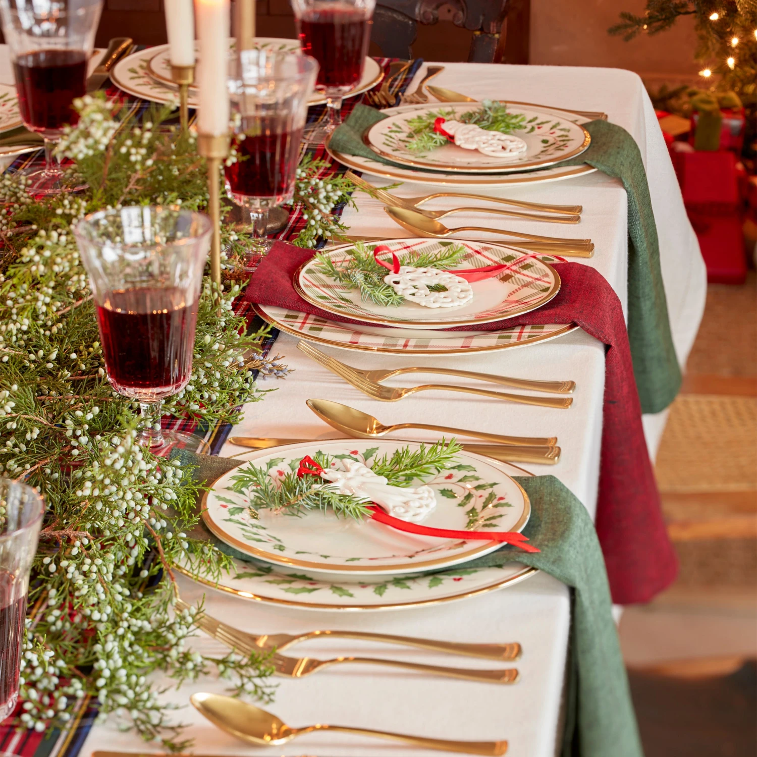 Lenox Holiday Salad Plate Set, Buy 3 Get 6 6 Lenox Holiday Salad Plate Set, Buy 3 Get 6 - Image 4