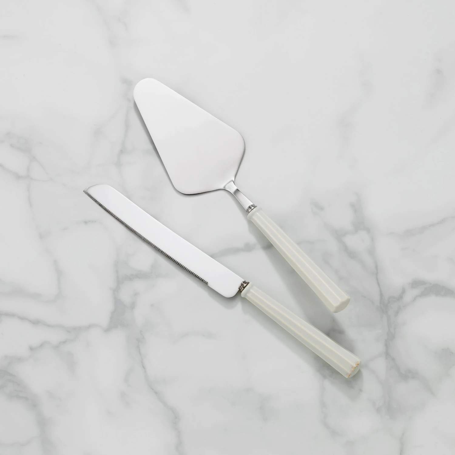 Lenox French Perle Scallop 2-Piece Dessert Set 3 Lenox French Perle Scallop 2-Piece Dessert Set